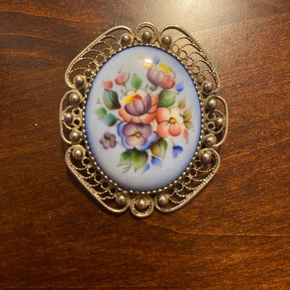 Floral Brooch with Silver Filigree